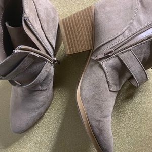 Ankle boots